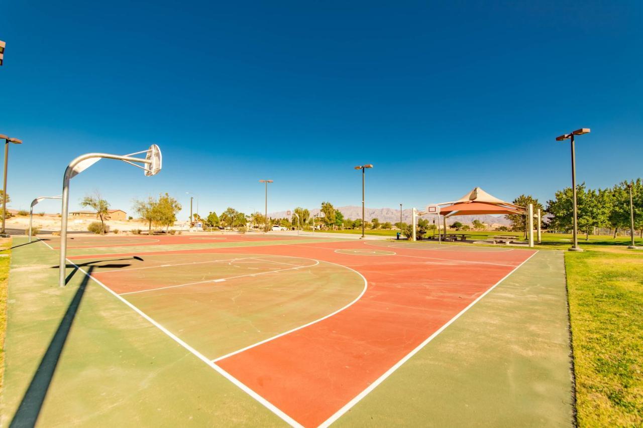 Gorgeous Las Vegas Home With Rv Parking Dış mekan fotoğraf