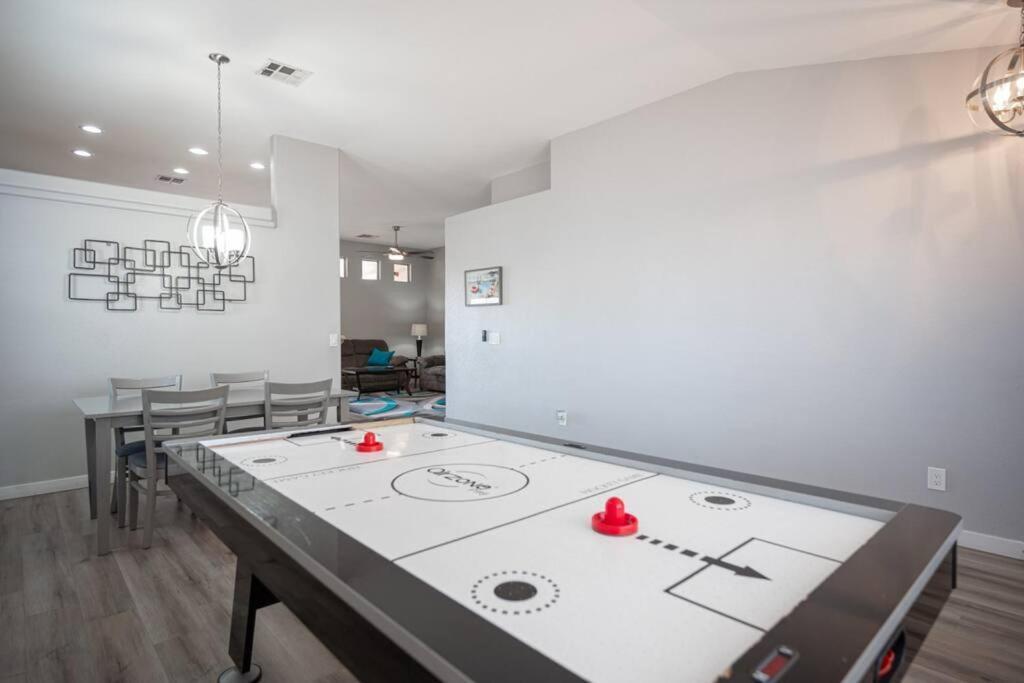 Gorgeous Las Vegas Home With Rv Parking Dış mekan fotoğraf